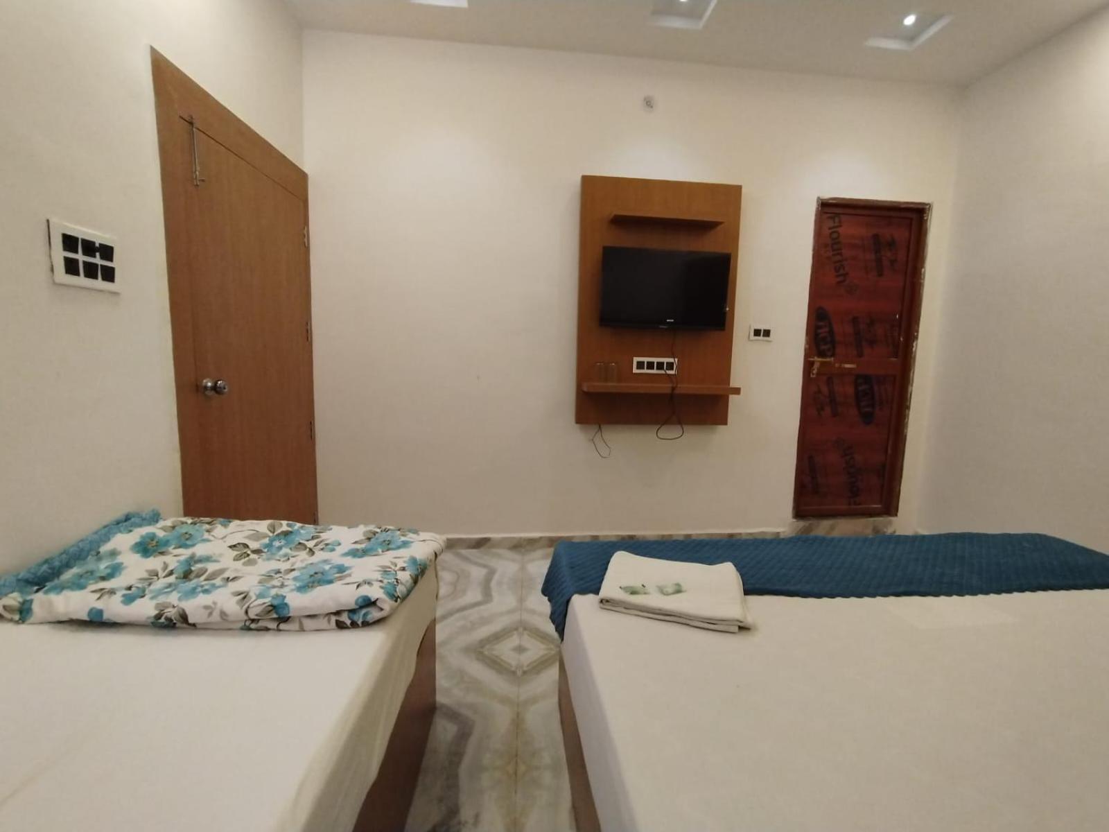 מלון Ayodhya The Nirmala Palace מראה חיצוני תמונה