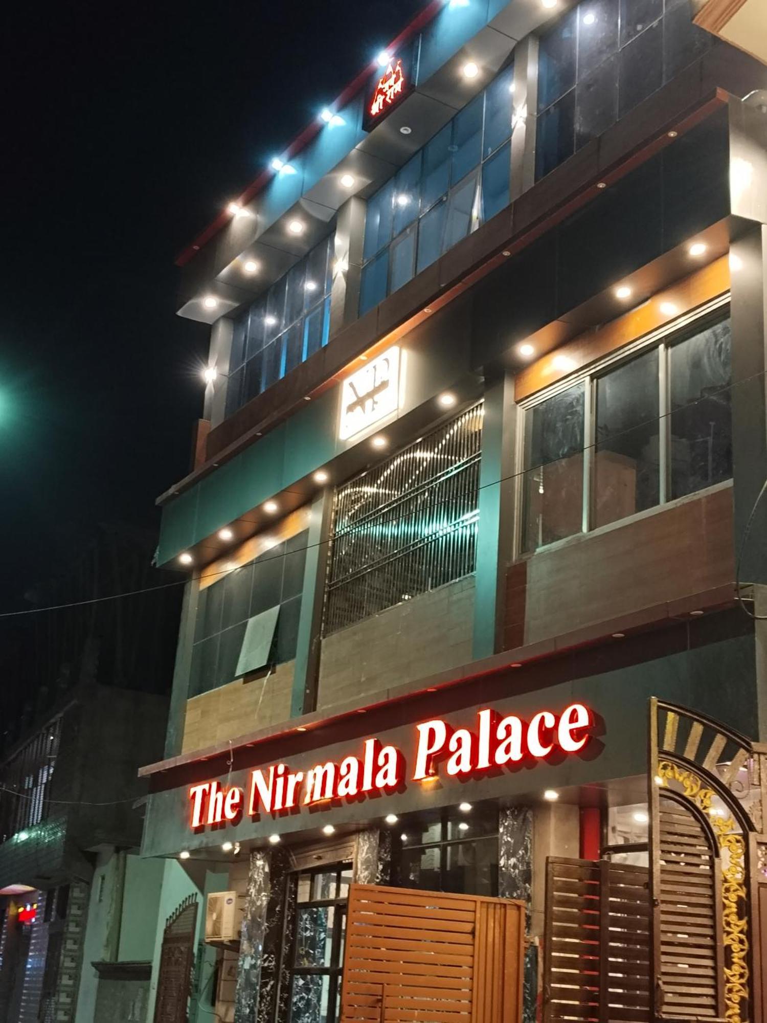 מלון Ayodhya The Nirmala Palace מראה חיצוני תמונה